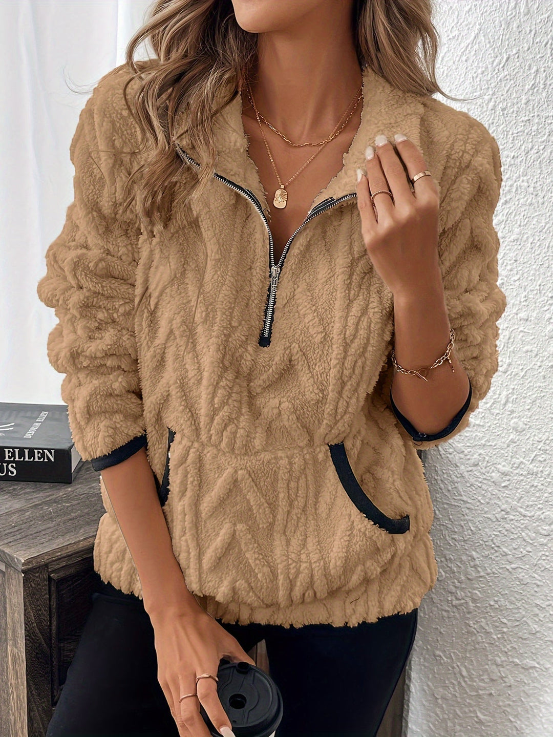 Nancy - Fluffy Trui