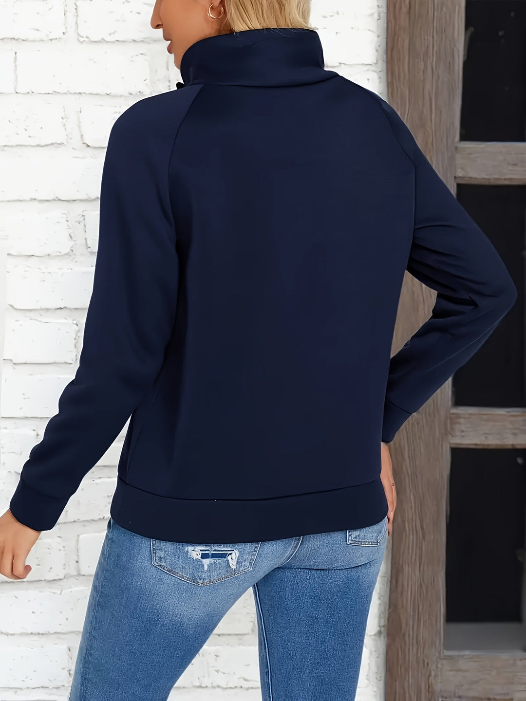 Kirsten | Button-Accent Staande Kraag Sweatshirt