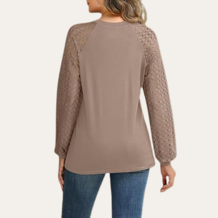 Dames Blouse met Kantmouwen en Geplooide Halslijn