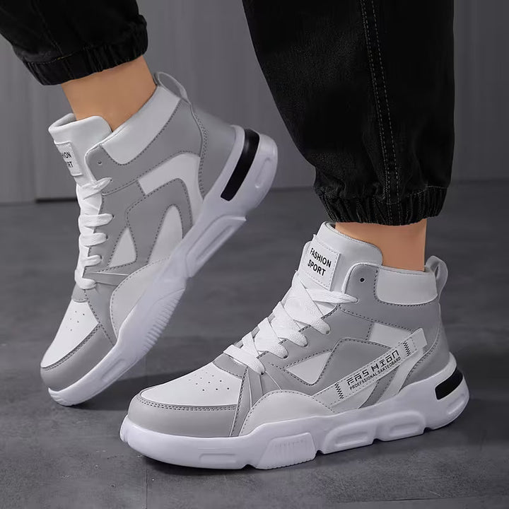 Hoge sneakers met antislip zool en vetersluiting