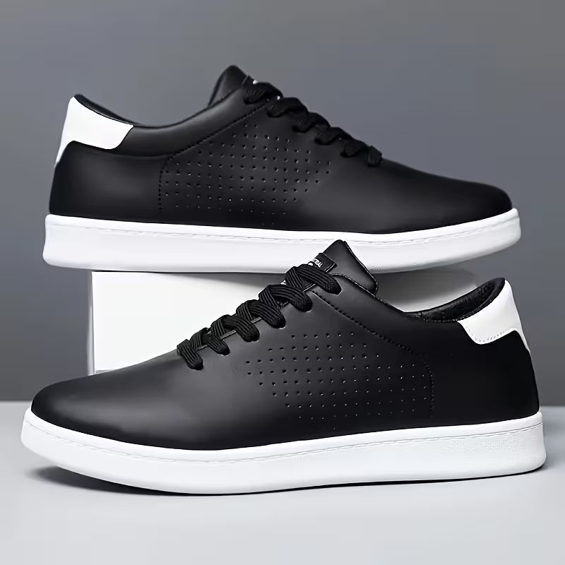 Lage skateschoenen met vetersluiting en perforaties