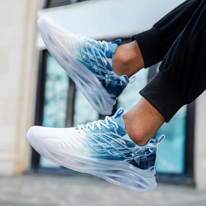 Lichte sneakers met vetersluiting voor outdoor activiteiten