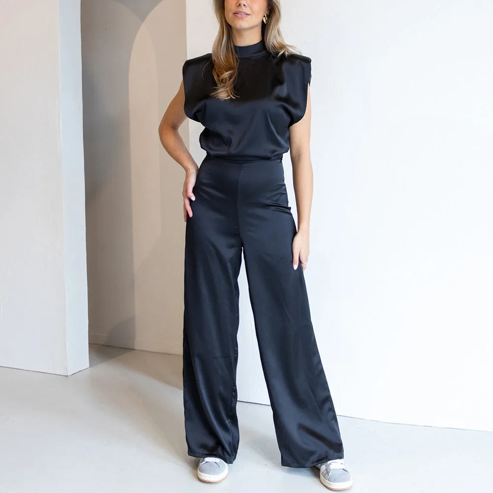 Mouwloze jumpsuit met luxe satijnlook en wijde pijpen