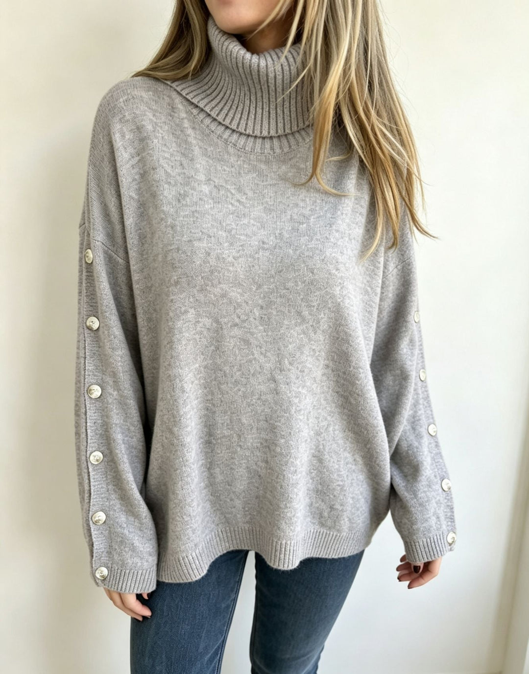 Mara | Dames Oversized lange mouwen-Turtleneck-Pullover met Knopen