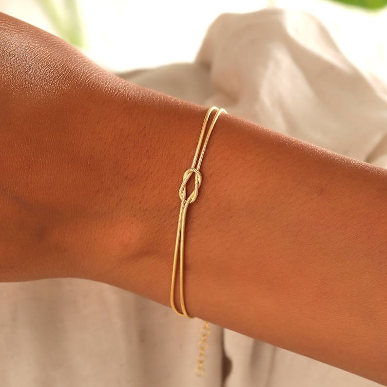Nova - Liefdesknoop Armband