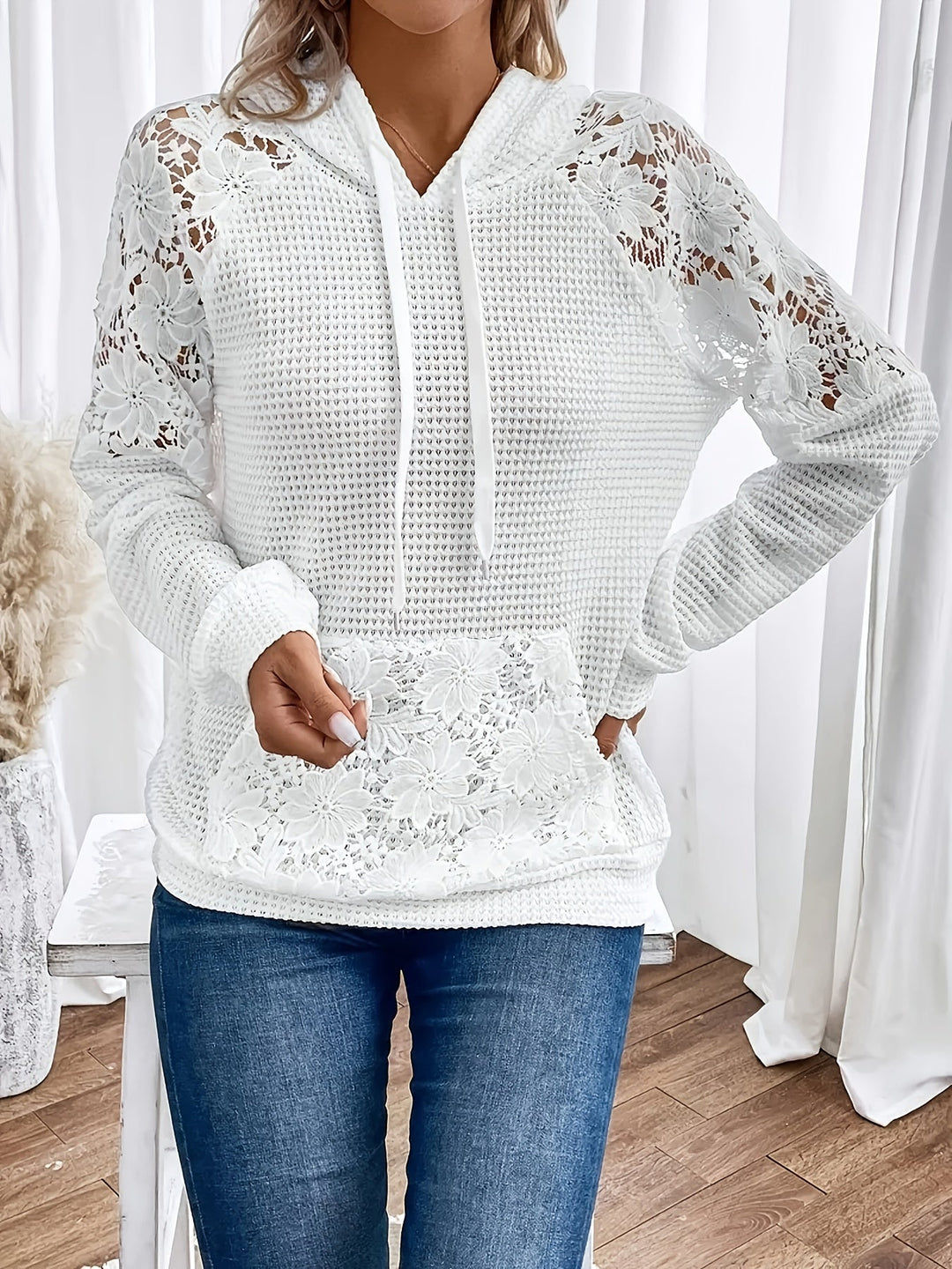 Linnea | Bloemengetrimde Hoodie