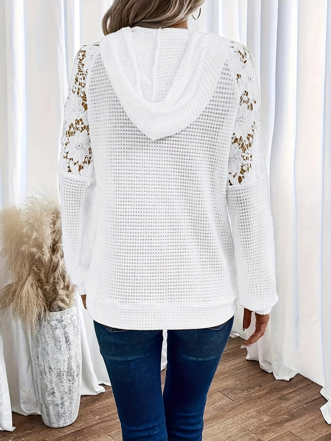Linnea | Bloemengetrimde Hoodie