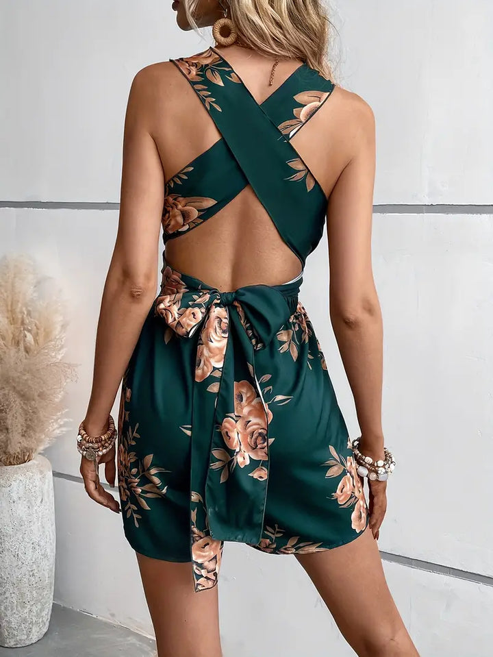Fabienne - Playsuit met bloemen en decolleté