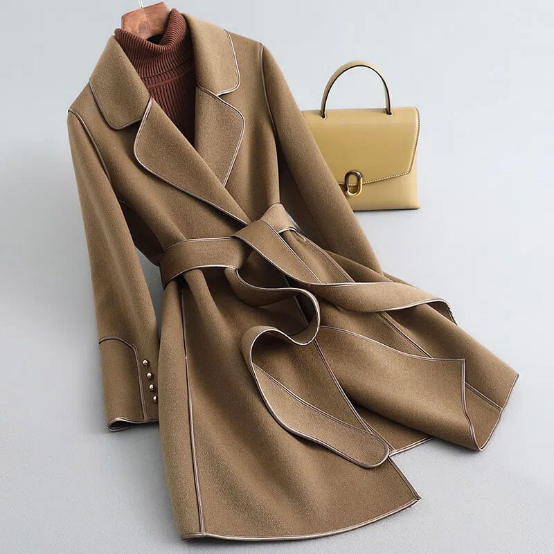 Muireann | Modieuze Trenchcoat met Ceintuur en Notch-Lapel