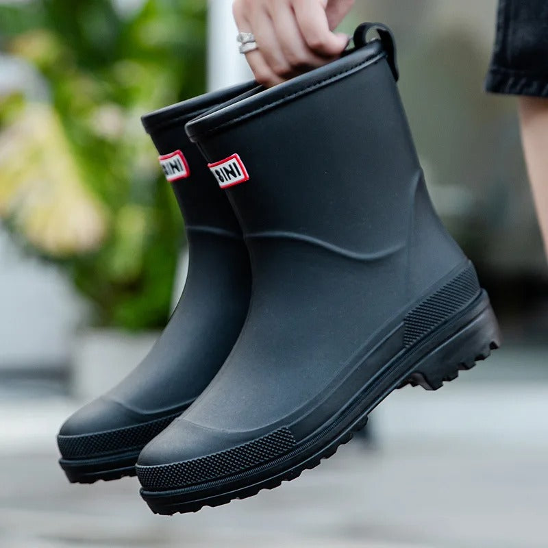 Trendy Waterdichte Halfhoge Regenlaarzen Met Antislip Zool Voor Vrouwen